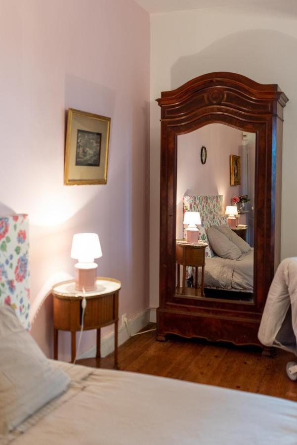 Le Manoir Des Breholles Bed & Breakfast Goustranville Exterior photo